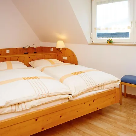 Deutscher Hof Гостевой дом Biederbach